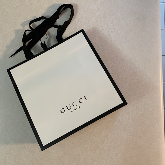 Gucci Gift Bag - Picture 4 of 7